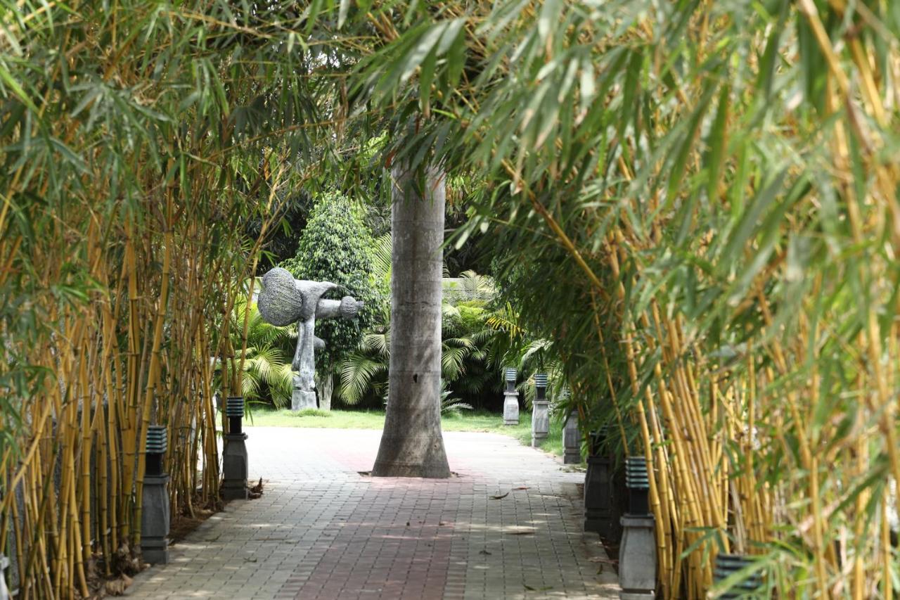 Celebrity Resort Chennai Tambaram Luaran gambar