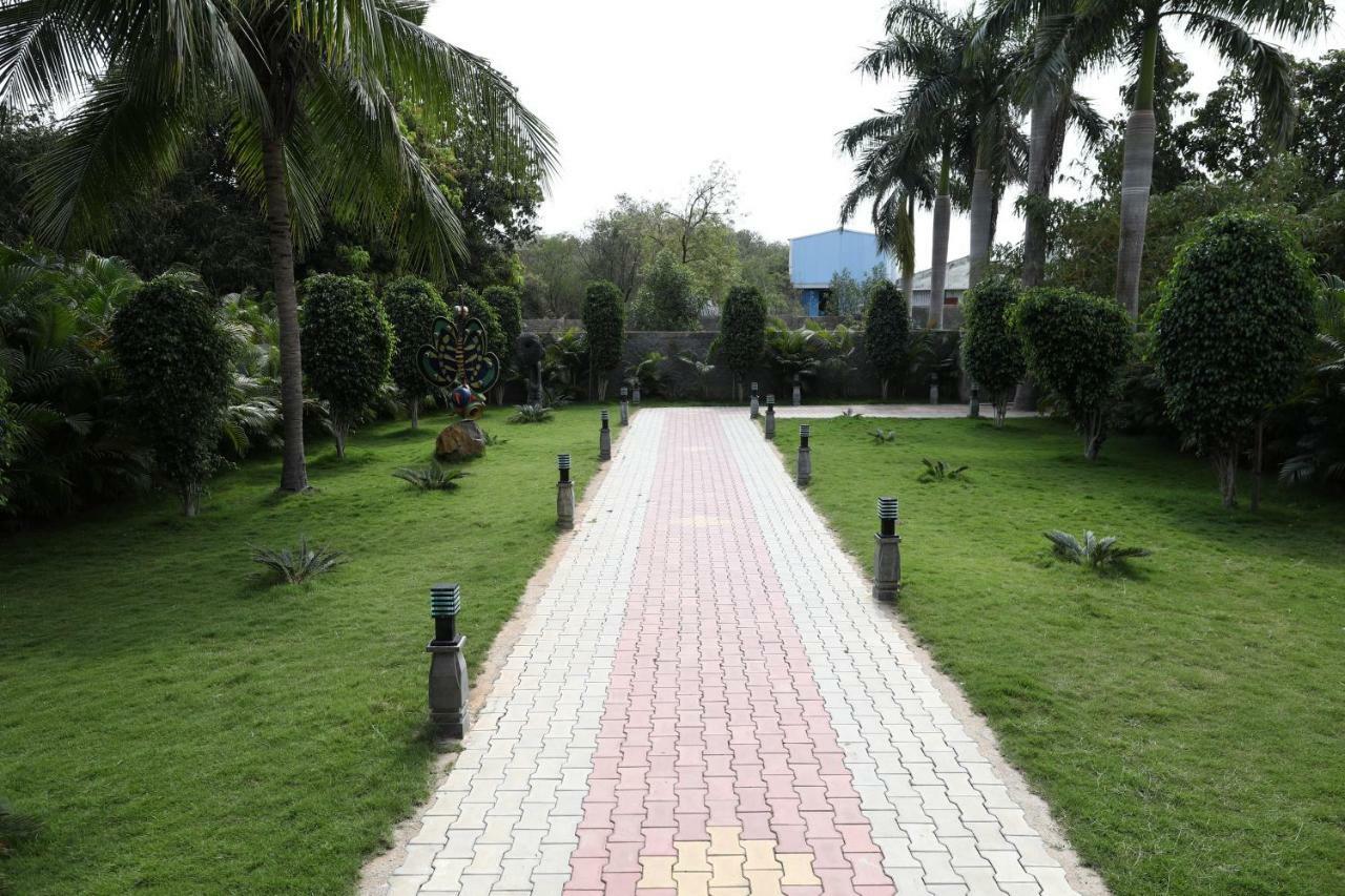 Celebrity Resort Chennai Tambaram Luaran gambar