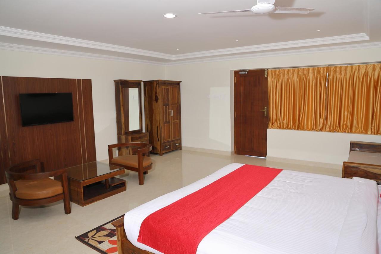 Celebrity Resort Chennai Tambaram Luaran gambar