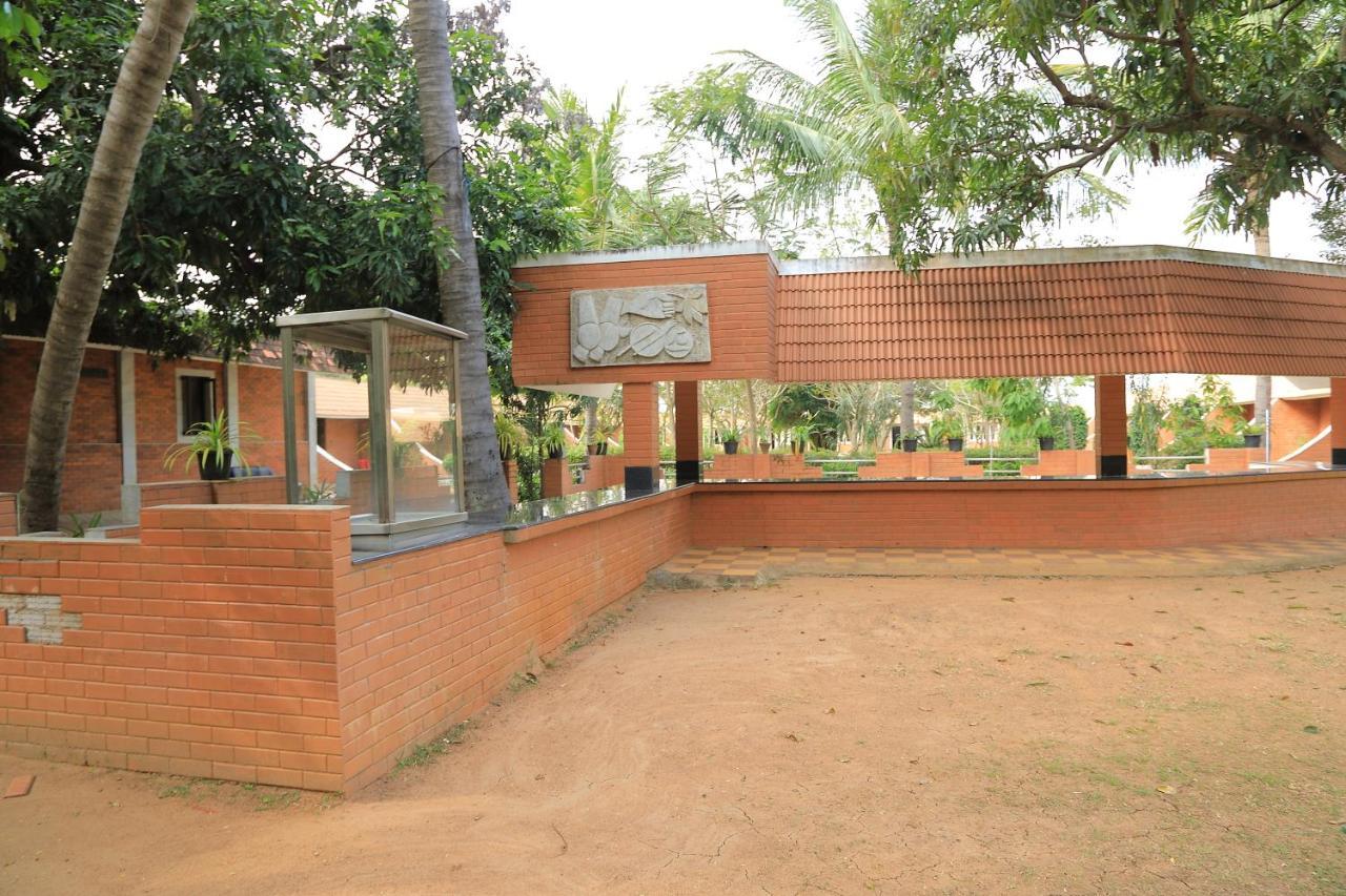 Celebrity Resort Chennai Tambaram Luaran gambar